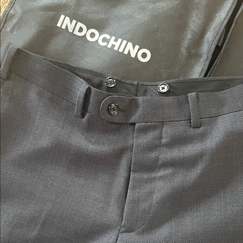 Custom Indochino charcoal wool suit. Silk burgundy lining. Jacket AND pants. - Picture 10 of 14